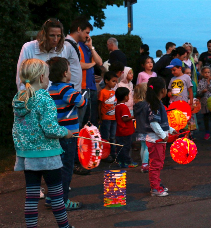 Was wäre der Höngger 1. August ohne den traditionellen Lampion-Umzug für die kleinen Festbesucher?