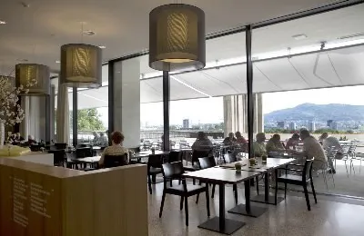 Bombach_Cafeteria